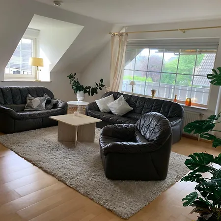 Deisternaehe Mit Guter Infrastruktur Apartamento